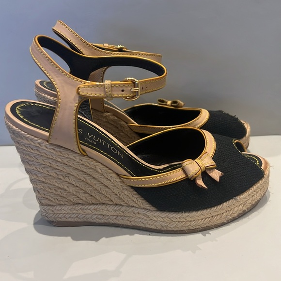 💯 authentic Louis Vuitton black and tan bow espadrille wedge size 8.5 - Picture 2 of 7